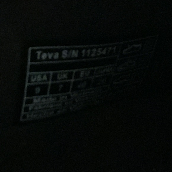 Teva shoes - Picture 7 of 7